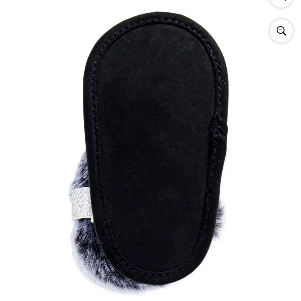 NWOT First Steps by Stepping Stones Infant Faux Fur Buckle Soft Sole Sz 0-3 Mths